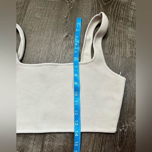 Kendall & Kylie crop tank - Picture 4 of 7